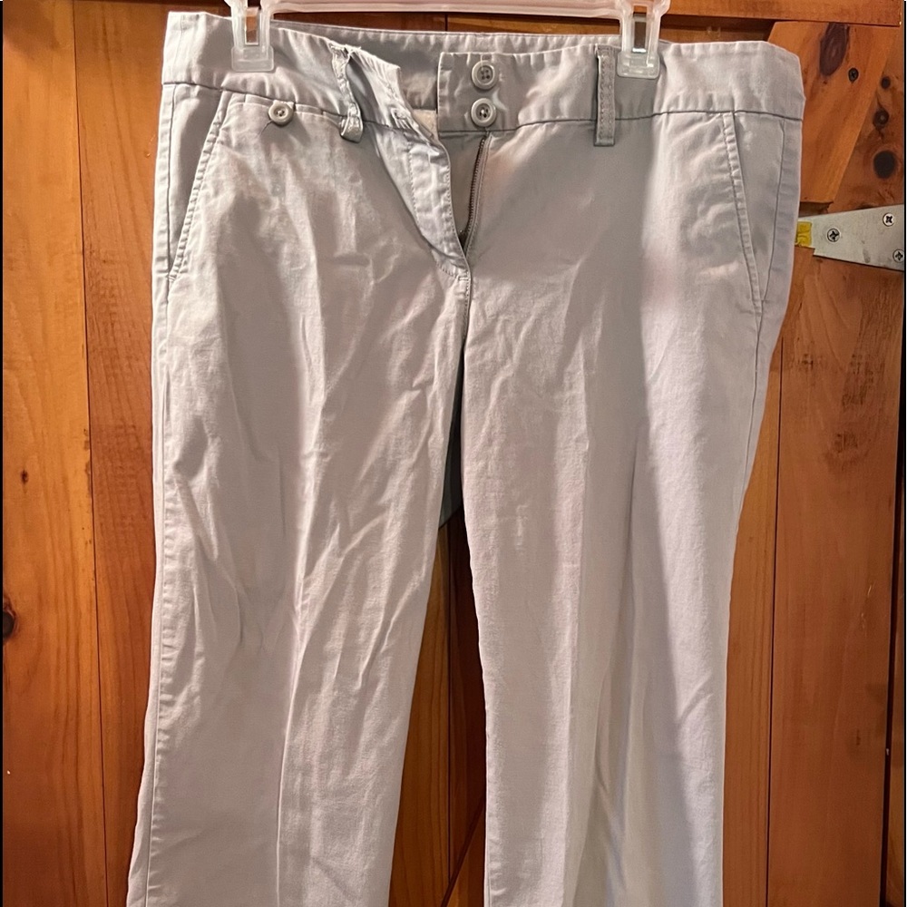 Loft size 8 Original Fit Capris
